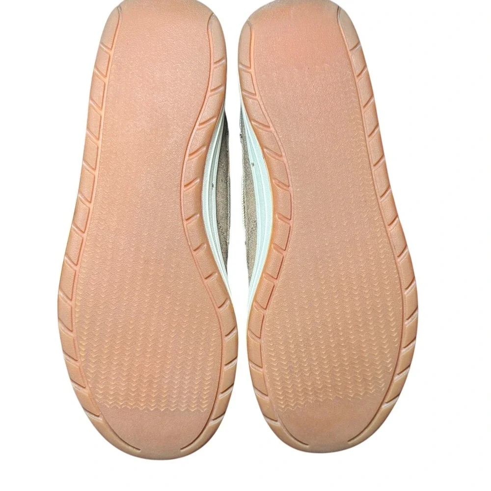 Timberland Boat Shoes Men's 9.5 Canvas Moc Toe Slip On Loafers Beige 56286